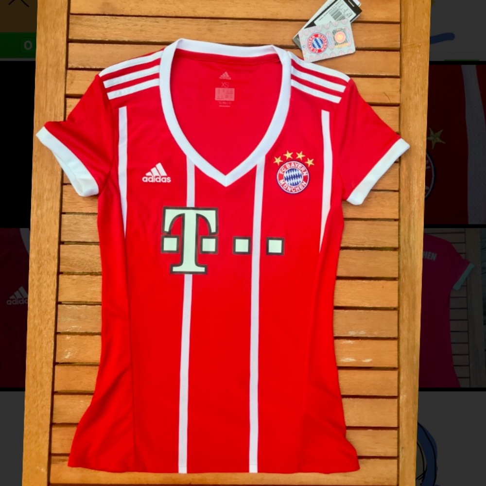 Bayern Munich 17/18 home jersey